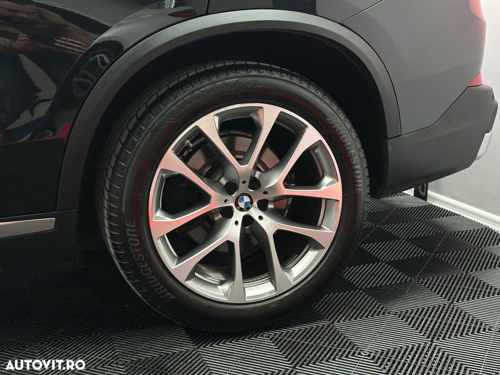 BMW X5 xDrive30d xLine - 39