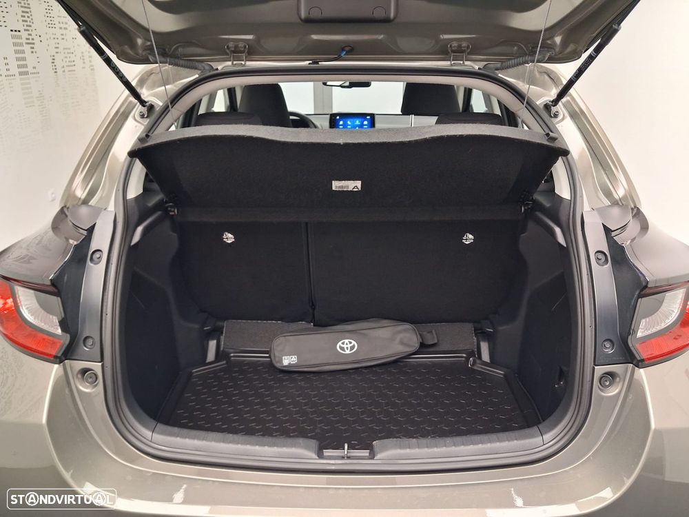 Toyota Yaris - 8