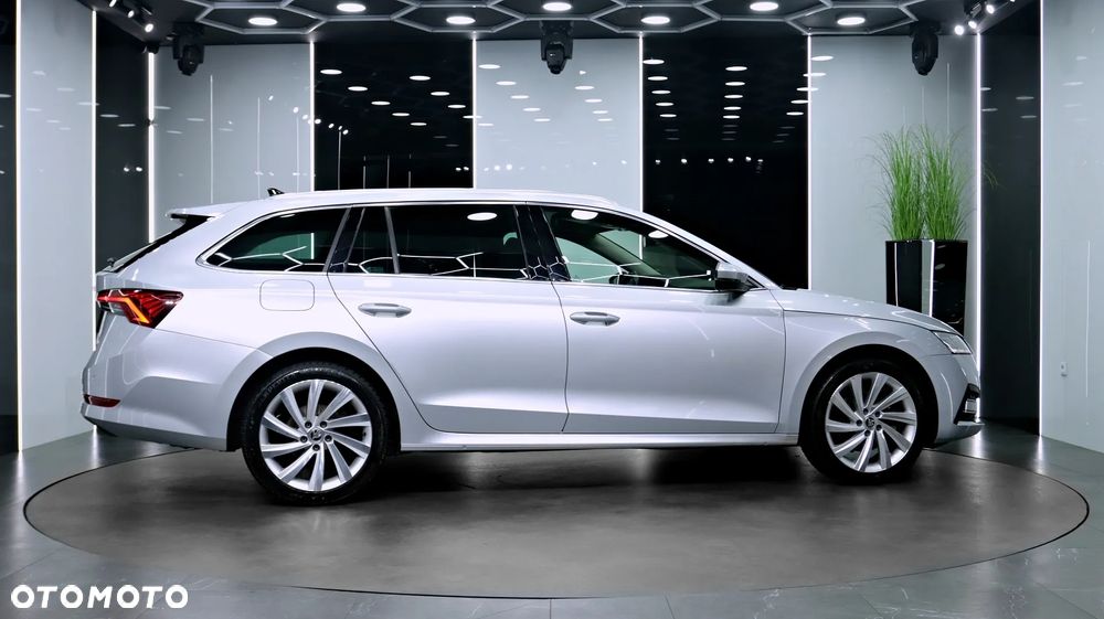 Skoda Octavia 2.0 TSI 4x4 Style DSG - 10