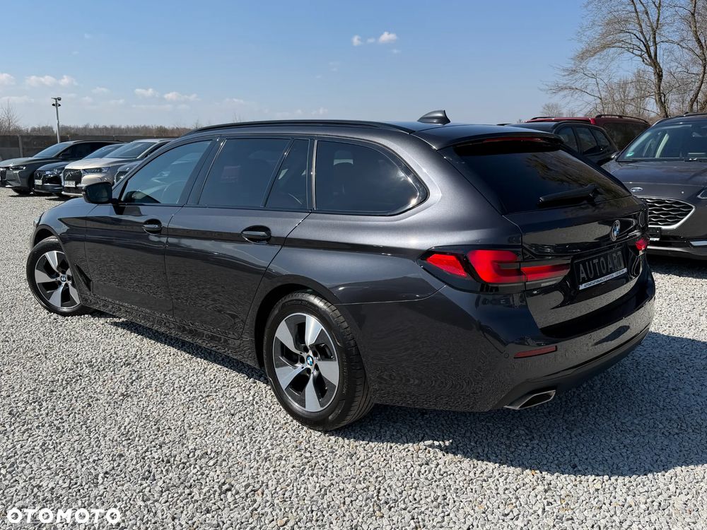 BMW Seria 5 520d Luxury Line - 12