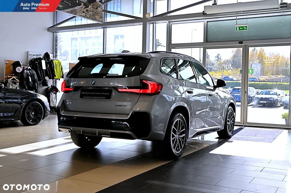BMW X1 - 18