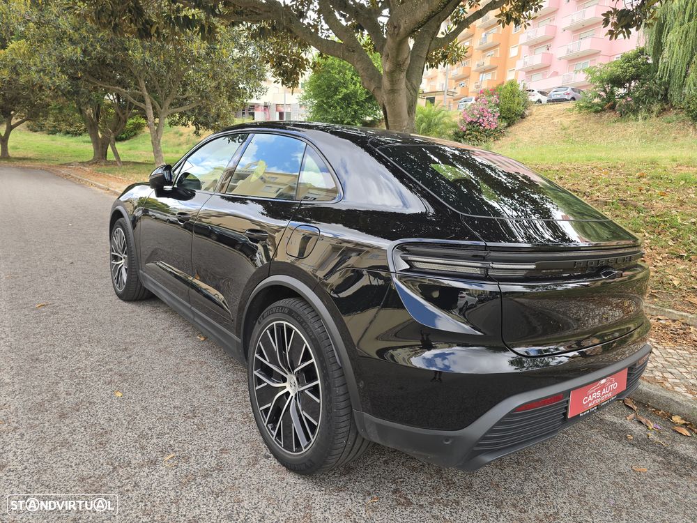 Porsche Macan Electric - 10