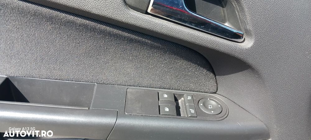 Opel Astra - 12