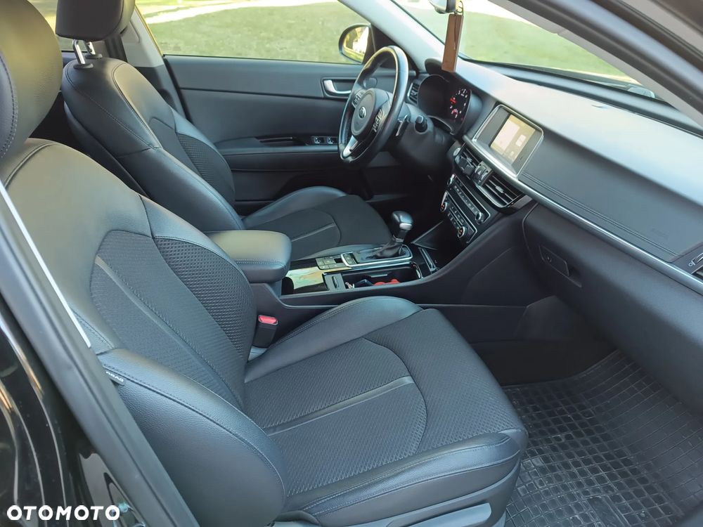 Kia Optima 1.7 CRDI L DCT - 38