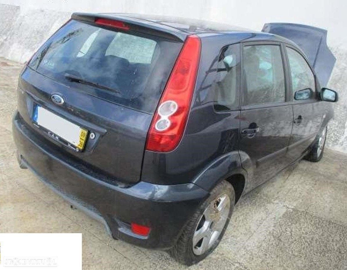 Ford Fiesta mk5 1.2i de 2008 disponível para peças PARA CHOQUES DE TRAS VENDIDO - 4
