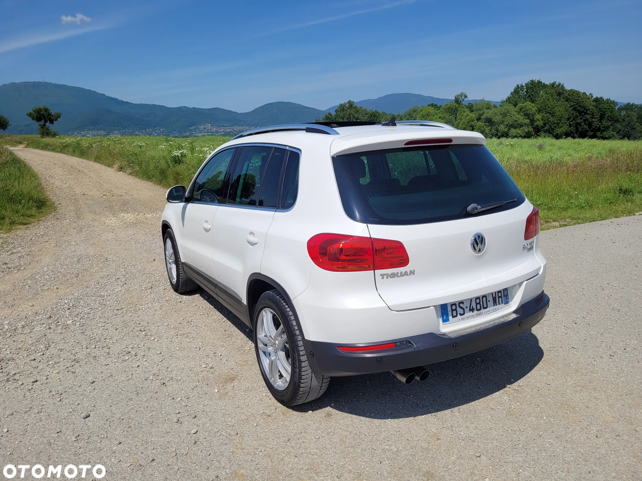 Volkswagen Tiguan 2.0 TDI DPF BlueMotion Technology Exclusive - 11