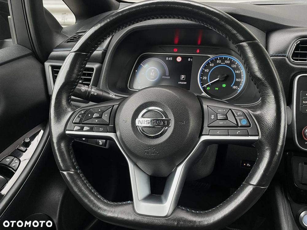 Nissan Leaf 40 kWh TEKNA - 36