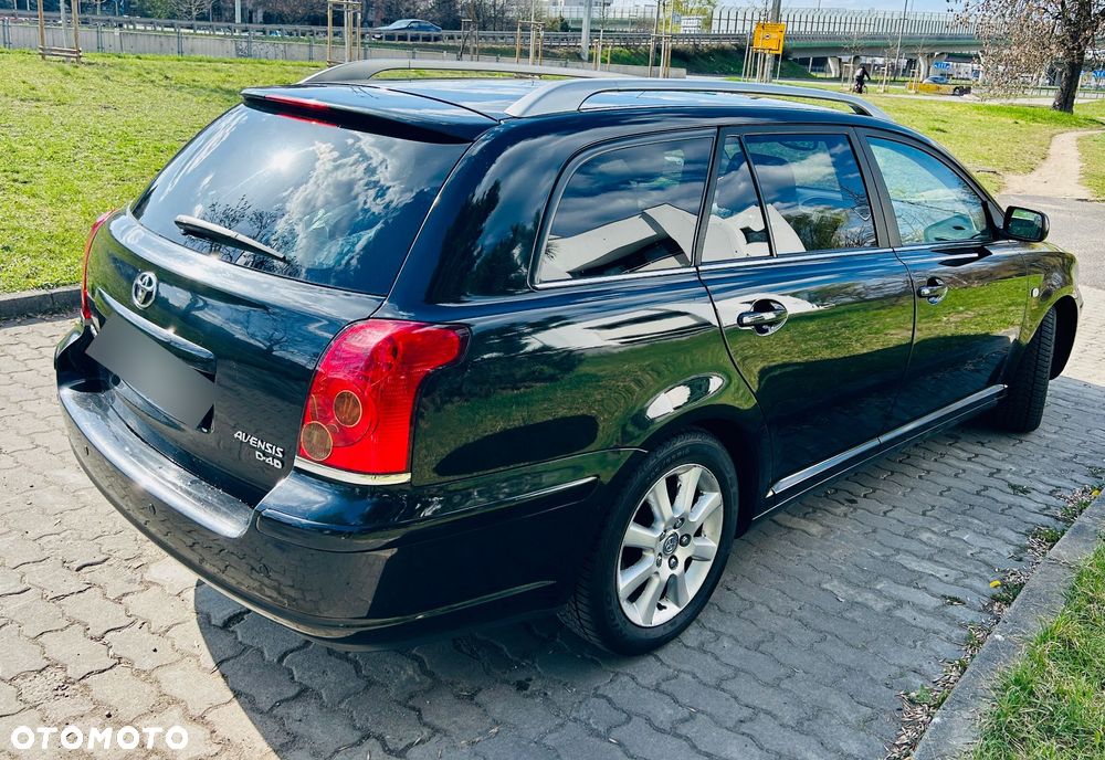 Toyota Avensis 2.2 D-4D Prestige - 9