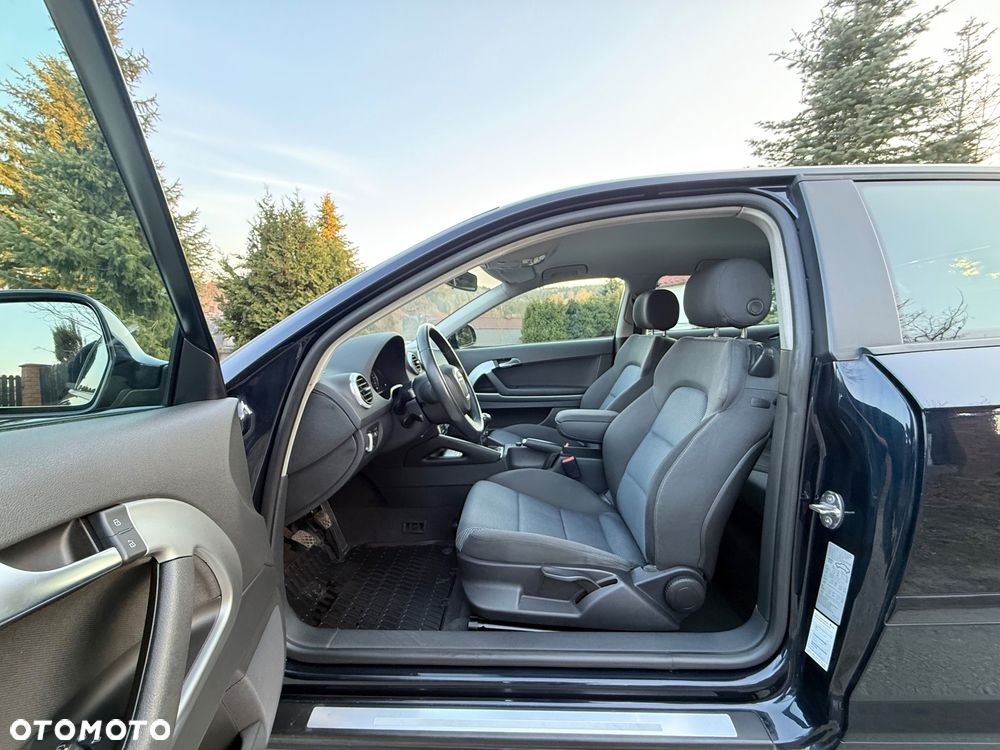 Audi A3 3-drzwiowe 1.6 TDI DPF Ambition - 16