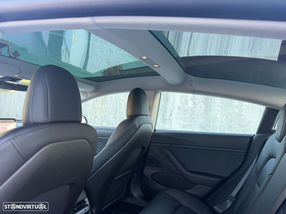 Tesla Model 3 - 13