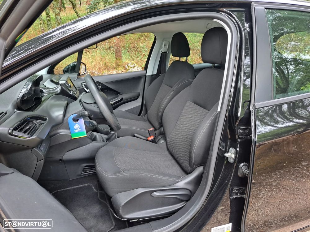 Peugeot 208 BlueHDi 100 Active Pack - 12