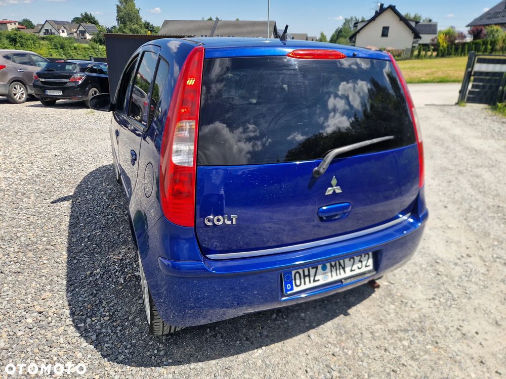 Mitsubishi Colt - 39