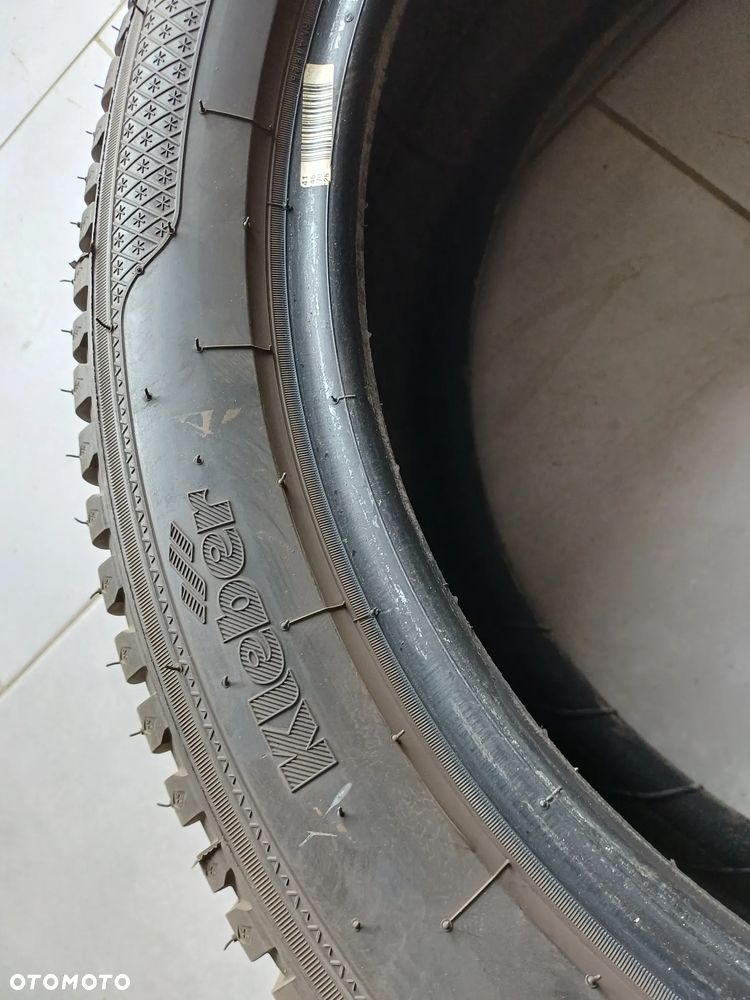 Opony zimowe 4 szt 215/50/18 z 2025 roku mało używane. - 1