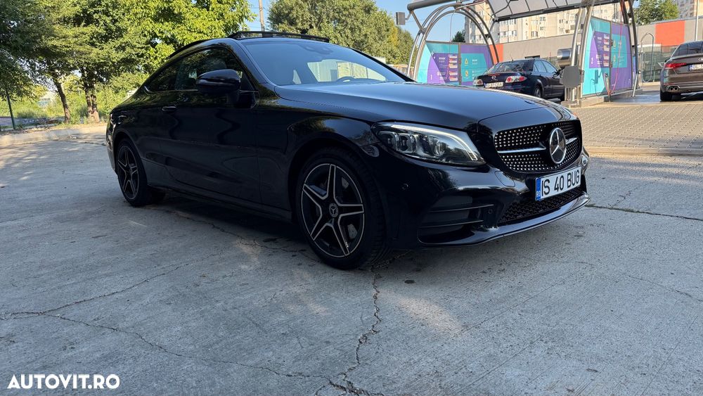 Mercedes-Benz C 300 d 4MATIC Coupe - 10
