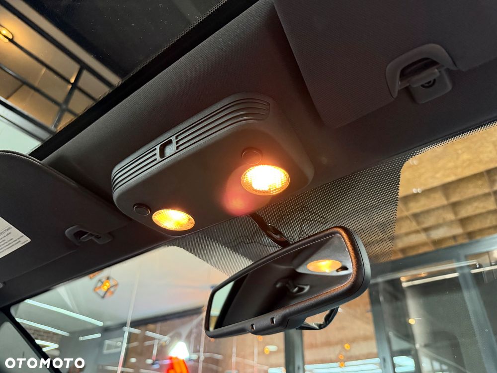 Ford Mustang 4.6 V8 GT Premium - 38