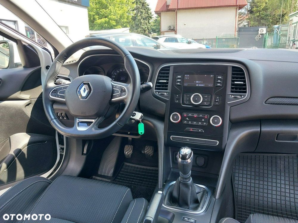 Renault Megane 1.6 SCe Zen - 15