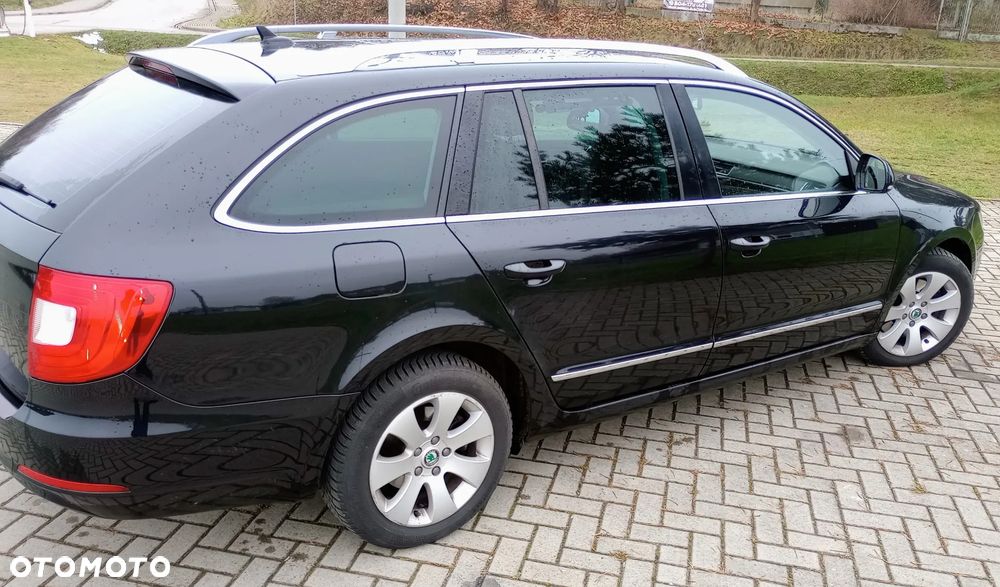 Skoda Superb 2.0 TDI 4x4 DSG L&K - 3