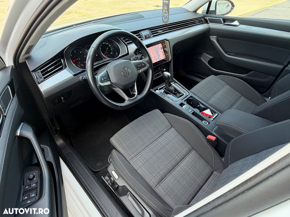 Volkswagen Passat 2.0 TDI SCR DSG Comfortline - 14