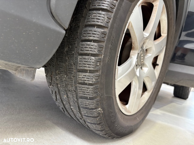Audi Q3 1.4 TFSI Stronic Design - 34
