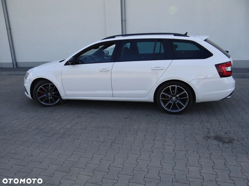 Skoda Octavia 2.0 TDI (Green tec) 4x4 DSG RS - 3