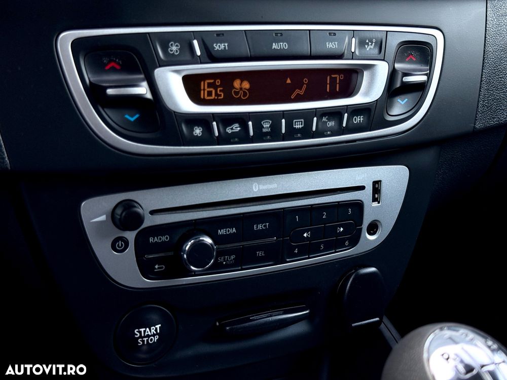 Renault Megane dCi 110 FAP LIMITED - 25