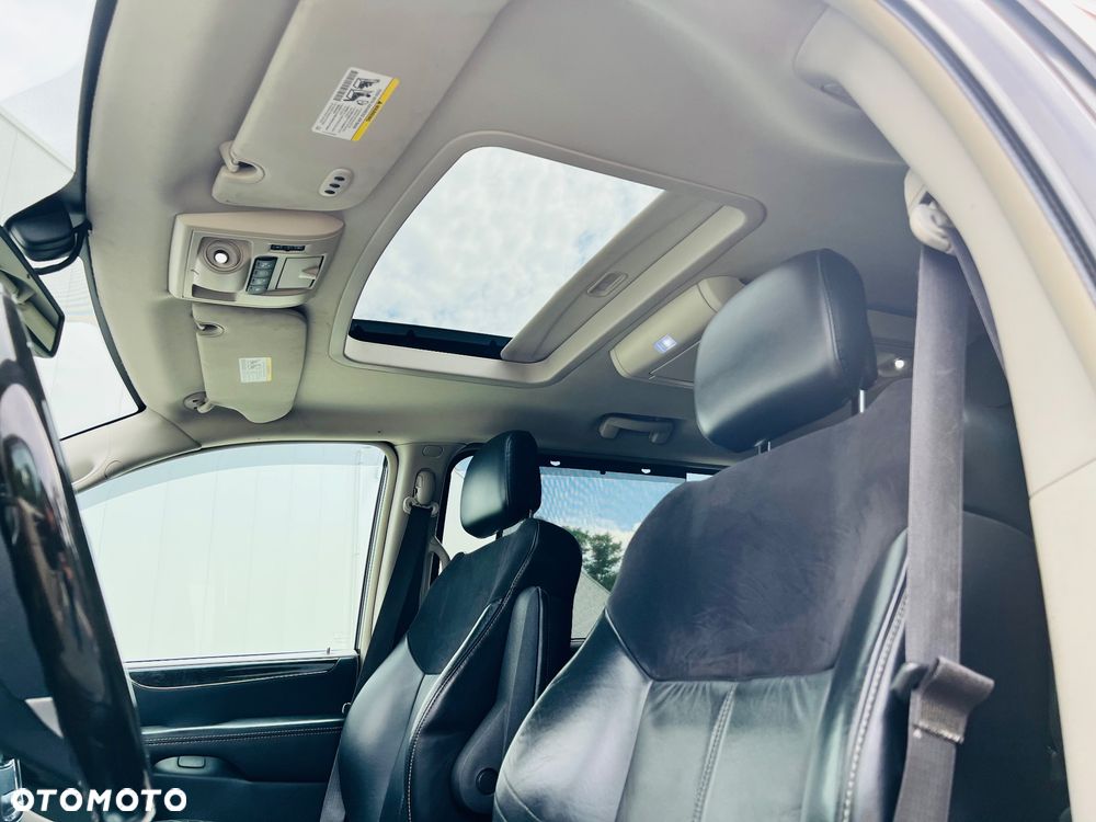 Chrysler Town & Country 3.6 Limited - 5