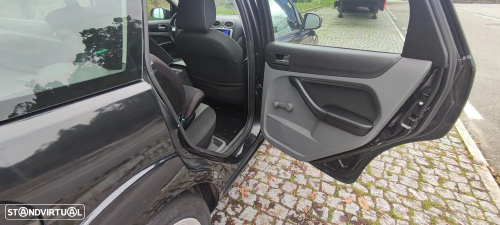 Ford Focus SW 1.4 Trend - 30