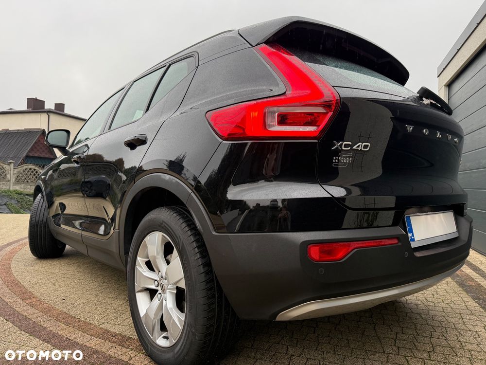 Volvo XC 40 T3 Geartronic Momentum Pro - 12