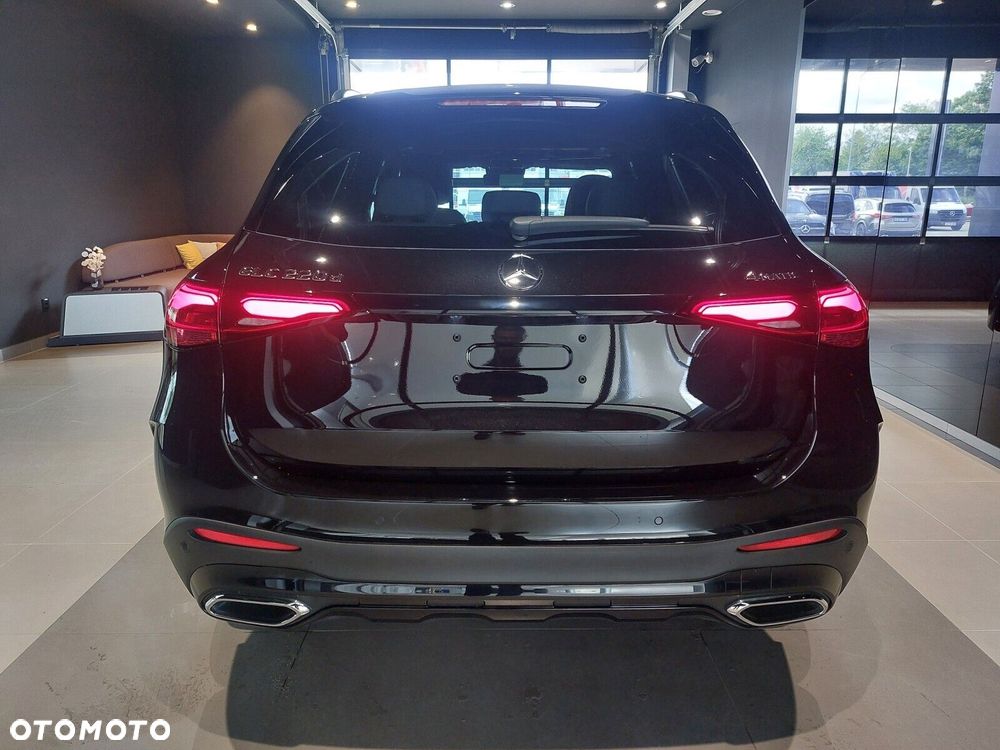 Mercedes-Benz GLC - 7