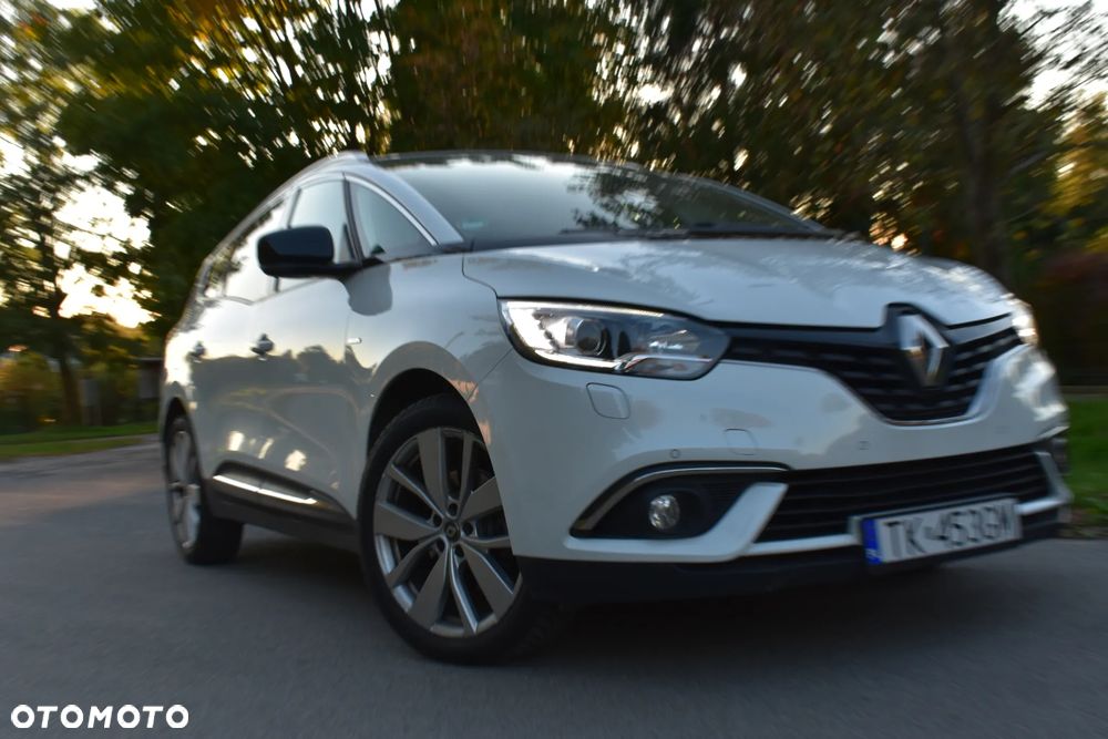 Renault Grand Scenic - 28