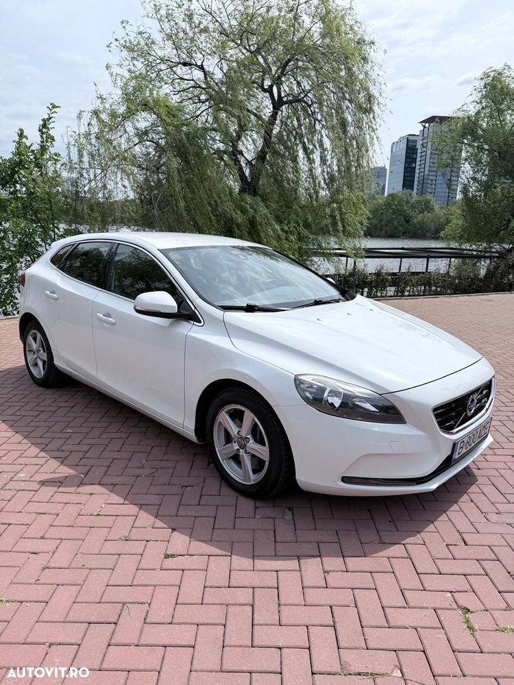 Volvo V40 D4 VEA Momentum - 8