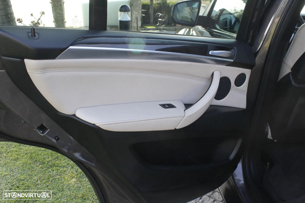 BMW X5 xDrive40d - 22