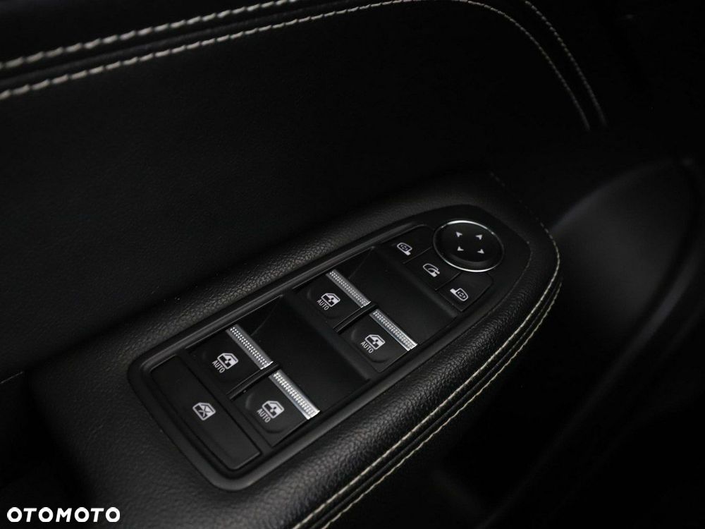 Renault Arkana 1.6 E-TECH Intens MMT - 35