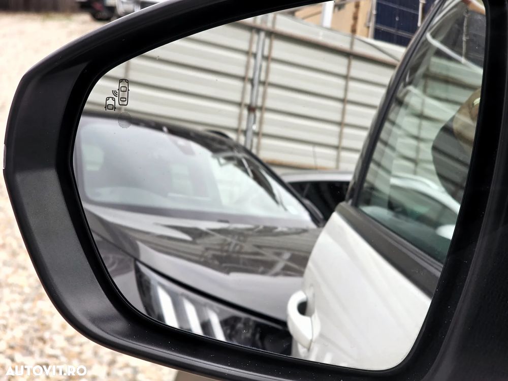 Peugeot 3008 PHEV 300 EAT8 4X4 GT - 23
