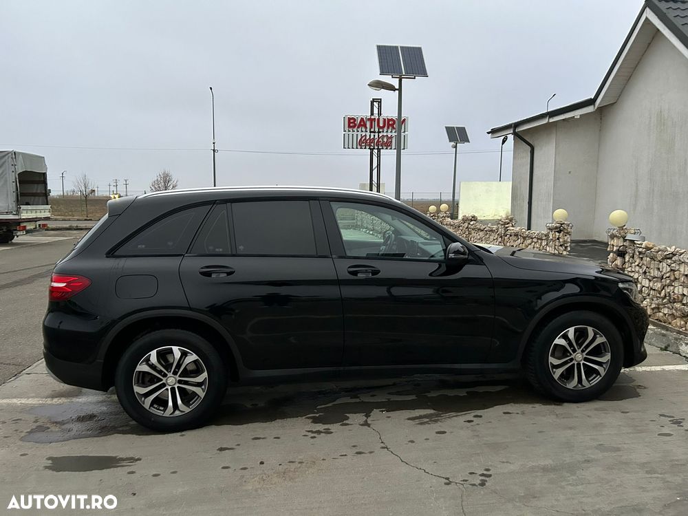 Mercedes-Benz GLC 220 d 4MATIC - 11