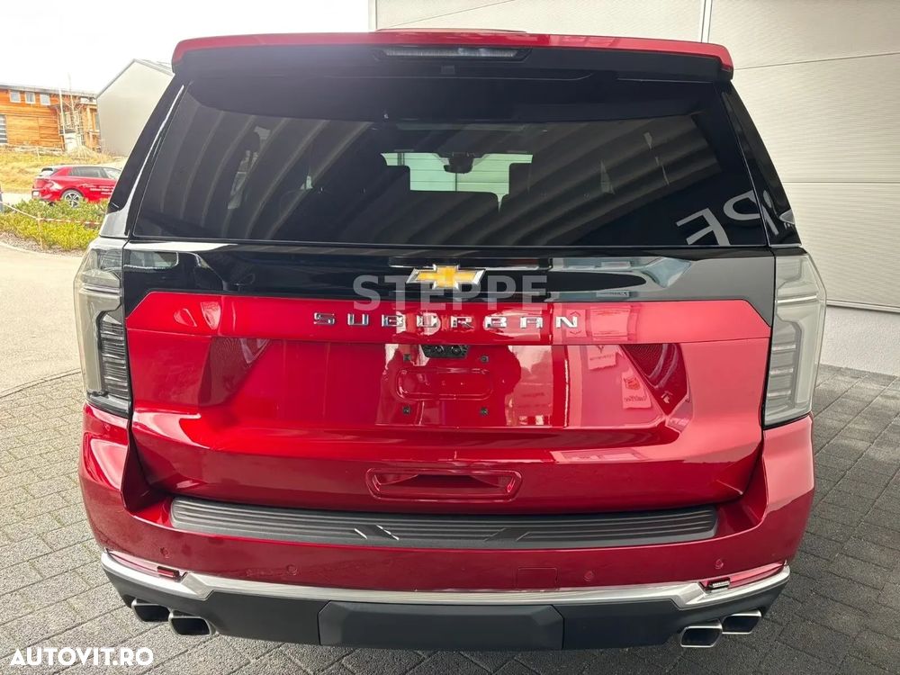 Chevrolet Suburban - 6