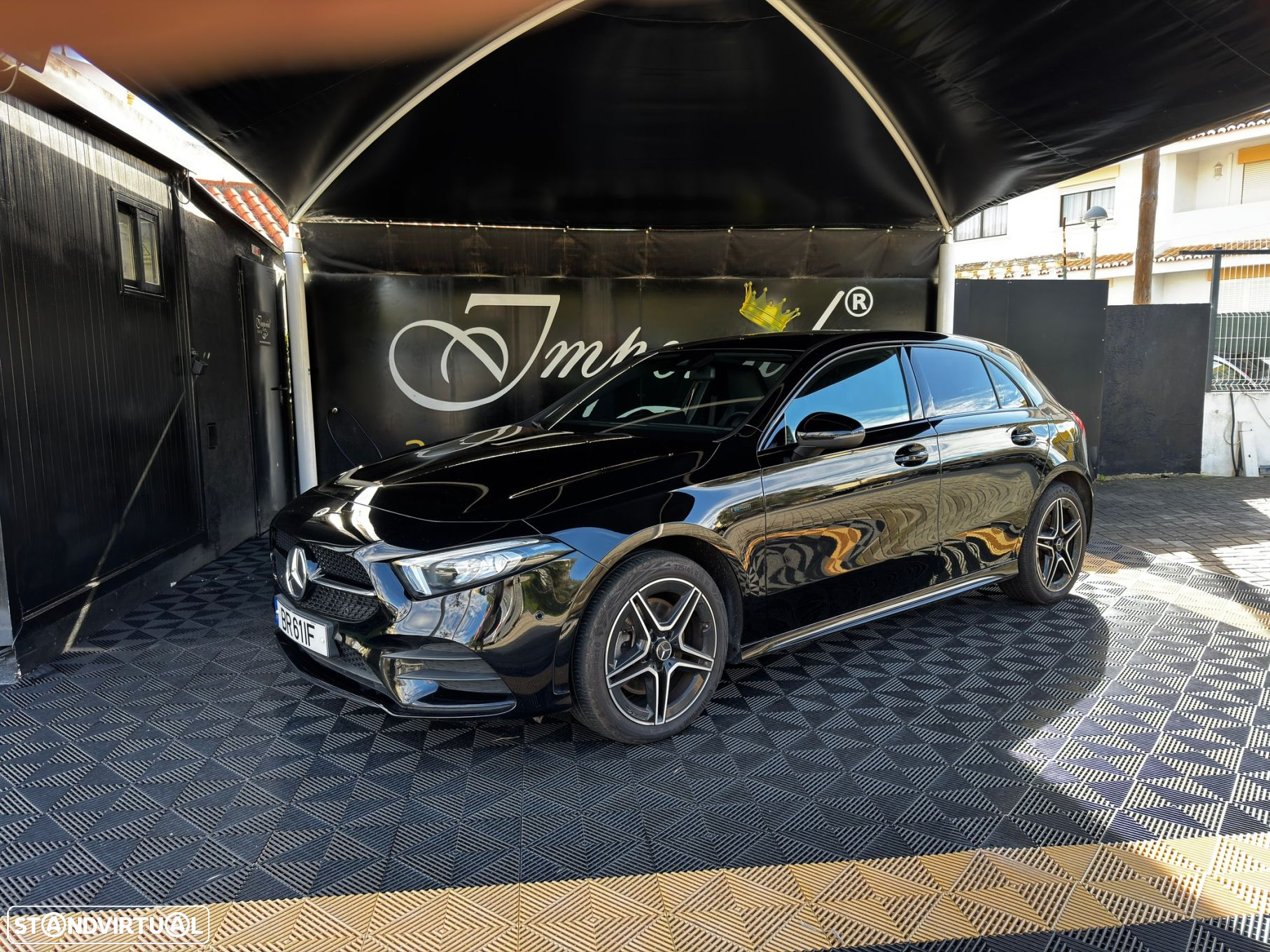 Mercedes-Benz A 250 e AMG Line - 2