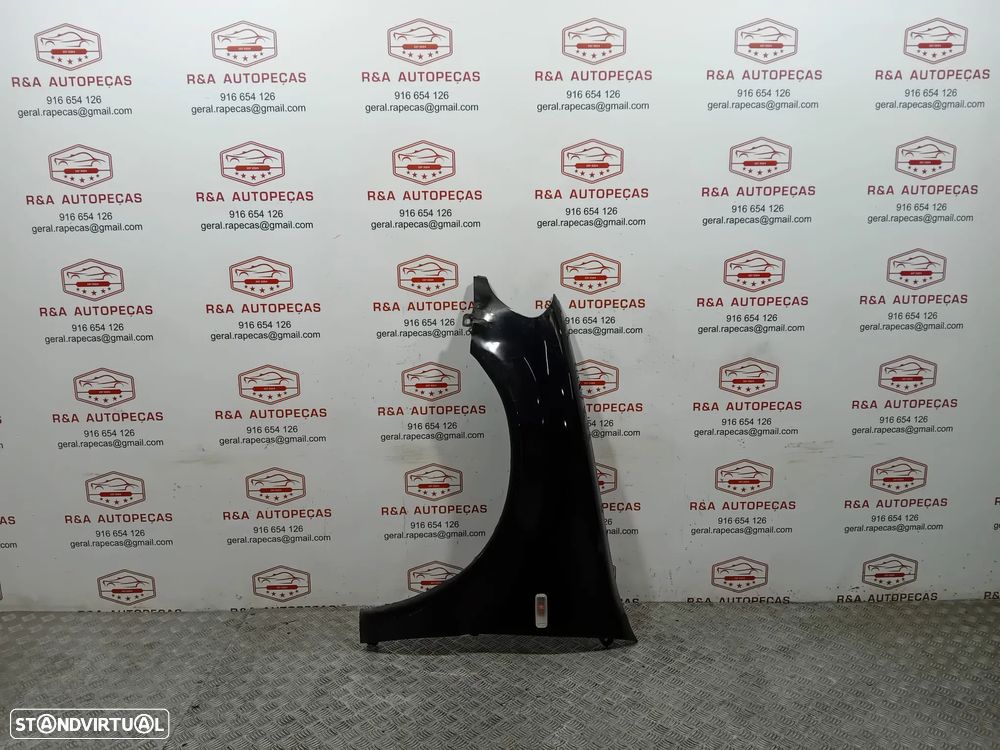 Guarda Lamas Frente Frontal Esquerdo Kia Carnival Original - 1