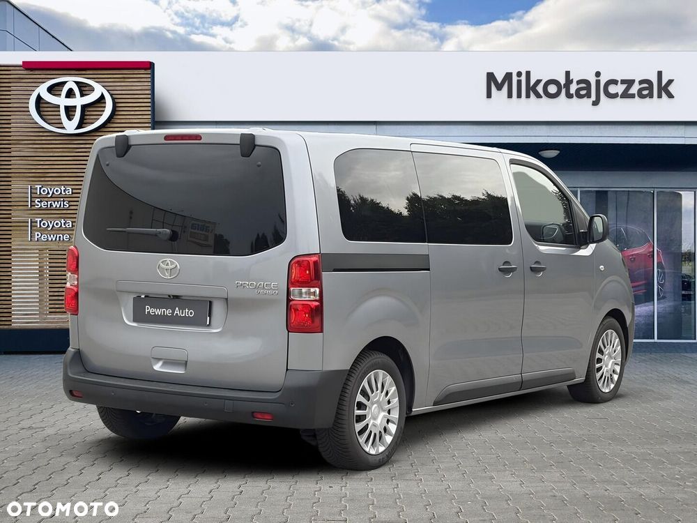 Toyota Proace Verso 2.2 D4-D Medium Business - 3