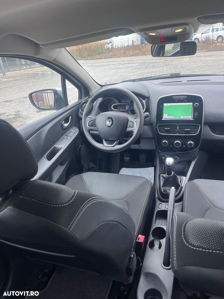 Renault Clio - 6