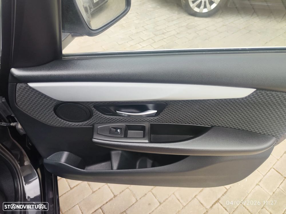 BMW 216 Active Tourer d Advantage - 12