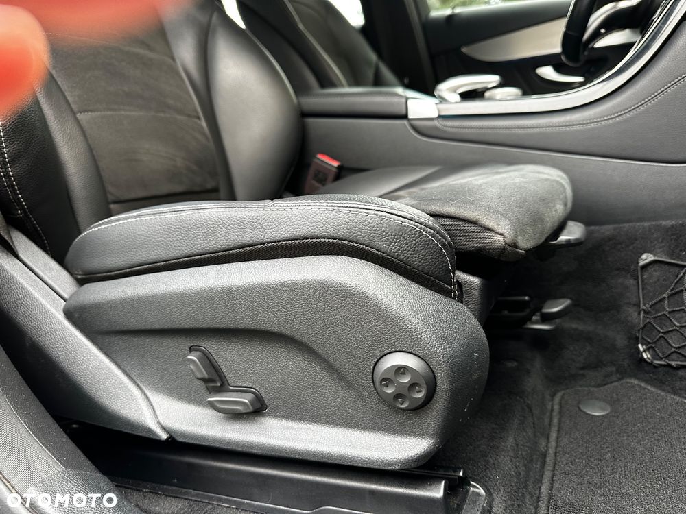 Mercedes-Benz GLC 250 d 4-Matic - 31