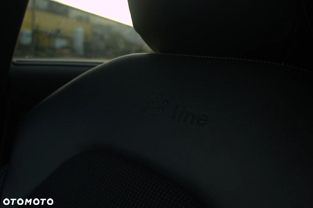 Audi A4 Avant 2.0 TDI - 16