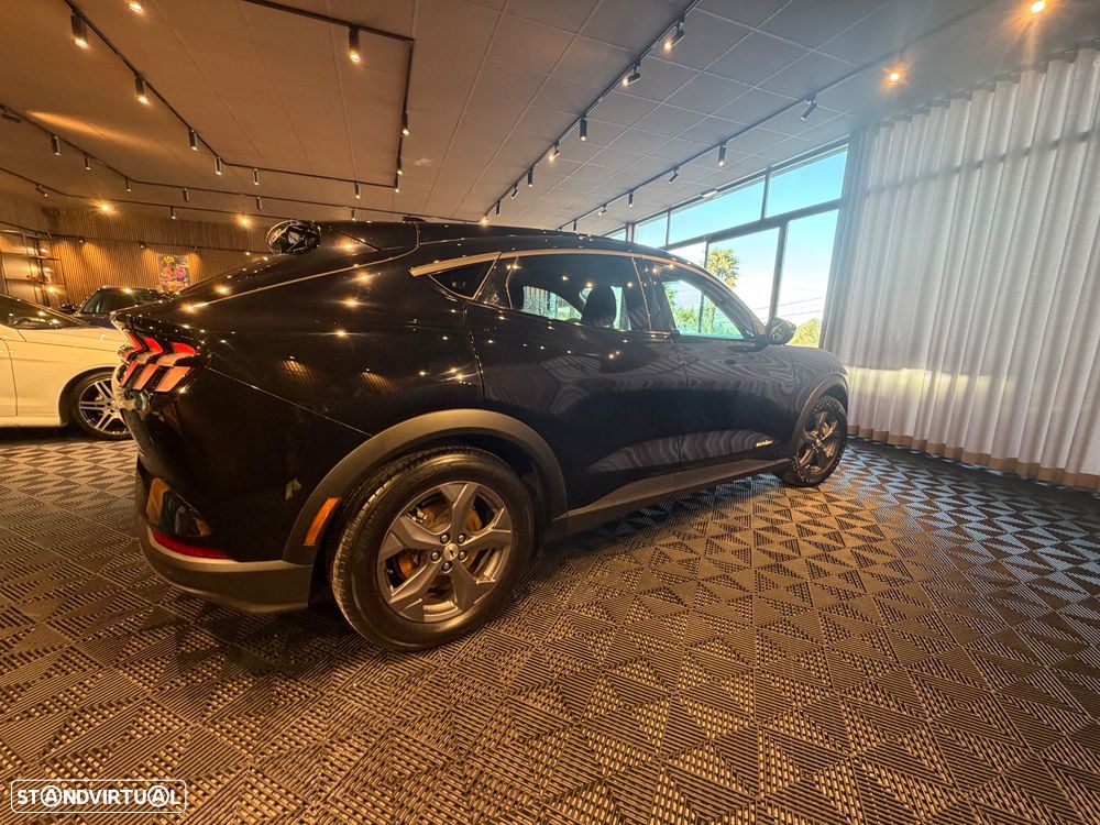 Ford Mustang Mach-E Premium - 6