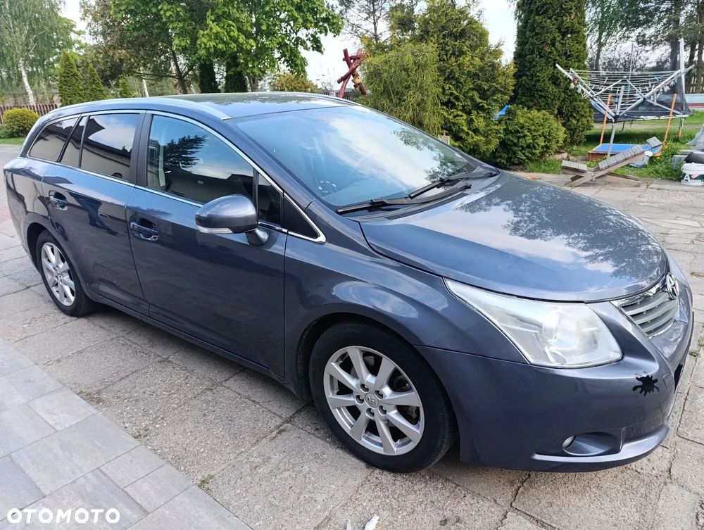Toyota Avensis 2.2 D-4D Sol - 1