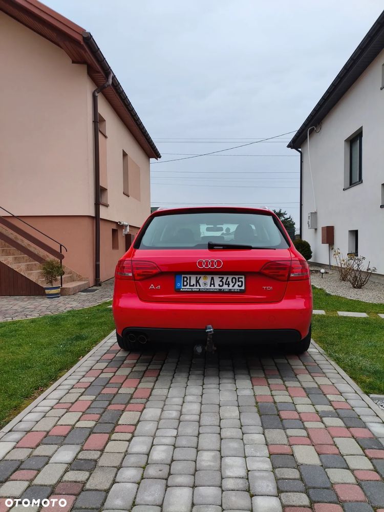 Audi A4 Avant 2.0 TDI DPF - 8