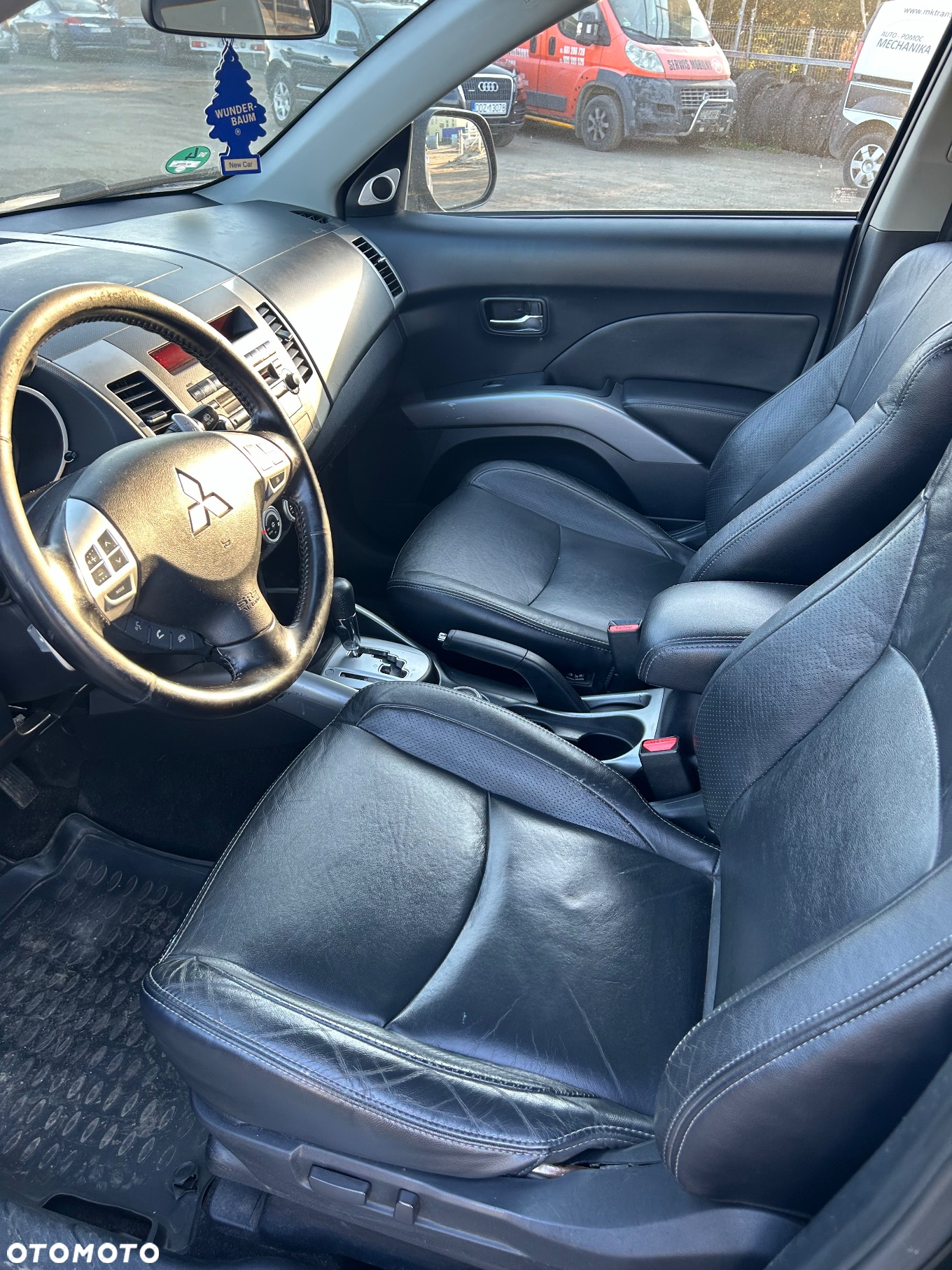 Mitsubishi Outlander 2.4 4WD CVT Intense - 11