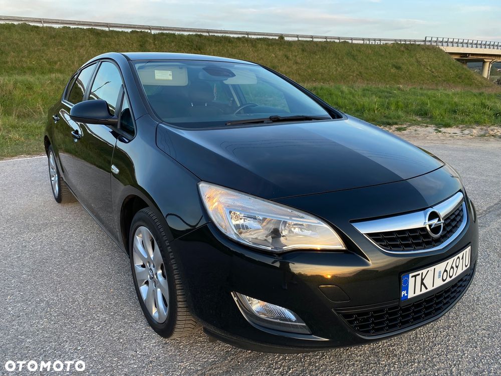 Opel Astra 1.4 Turbo Design Edition - 4