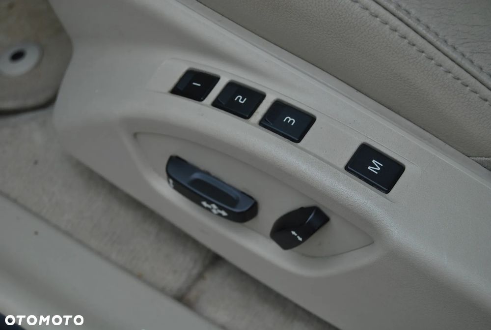 Volvo XC 60 T5 Geartronic Summum - 14