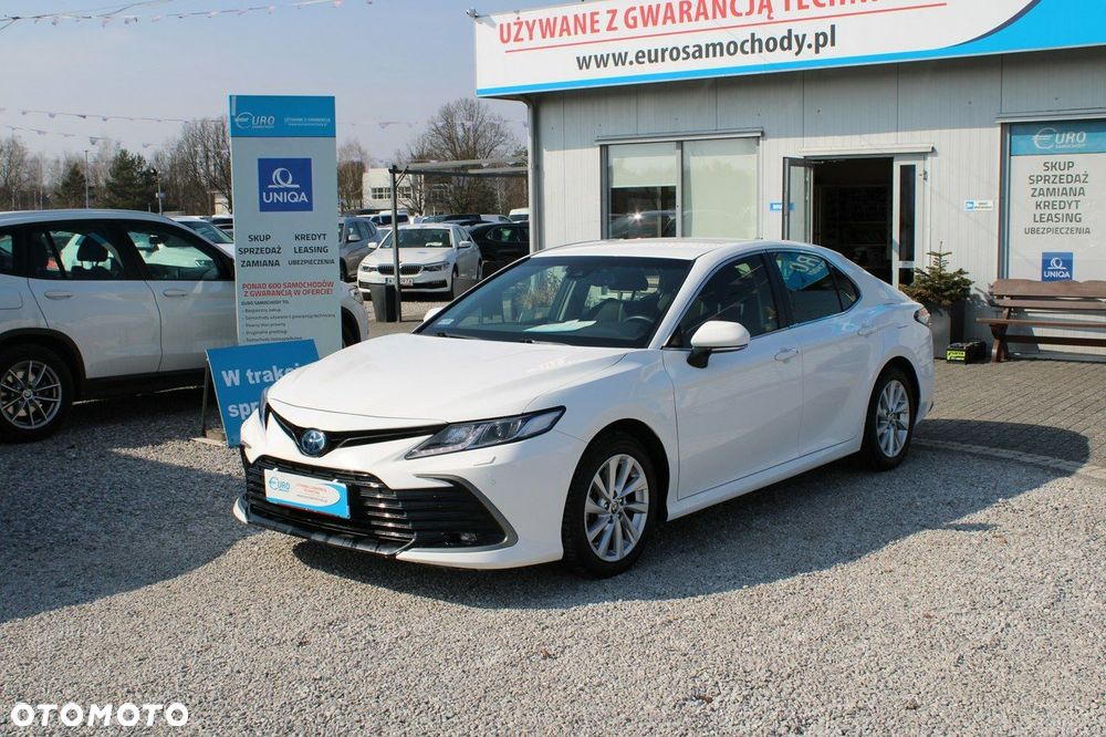 Toyota Camry - 3